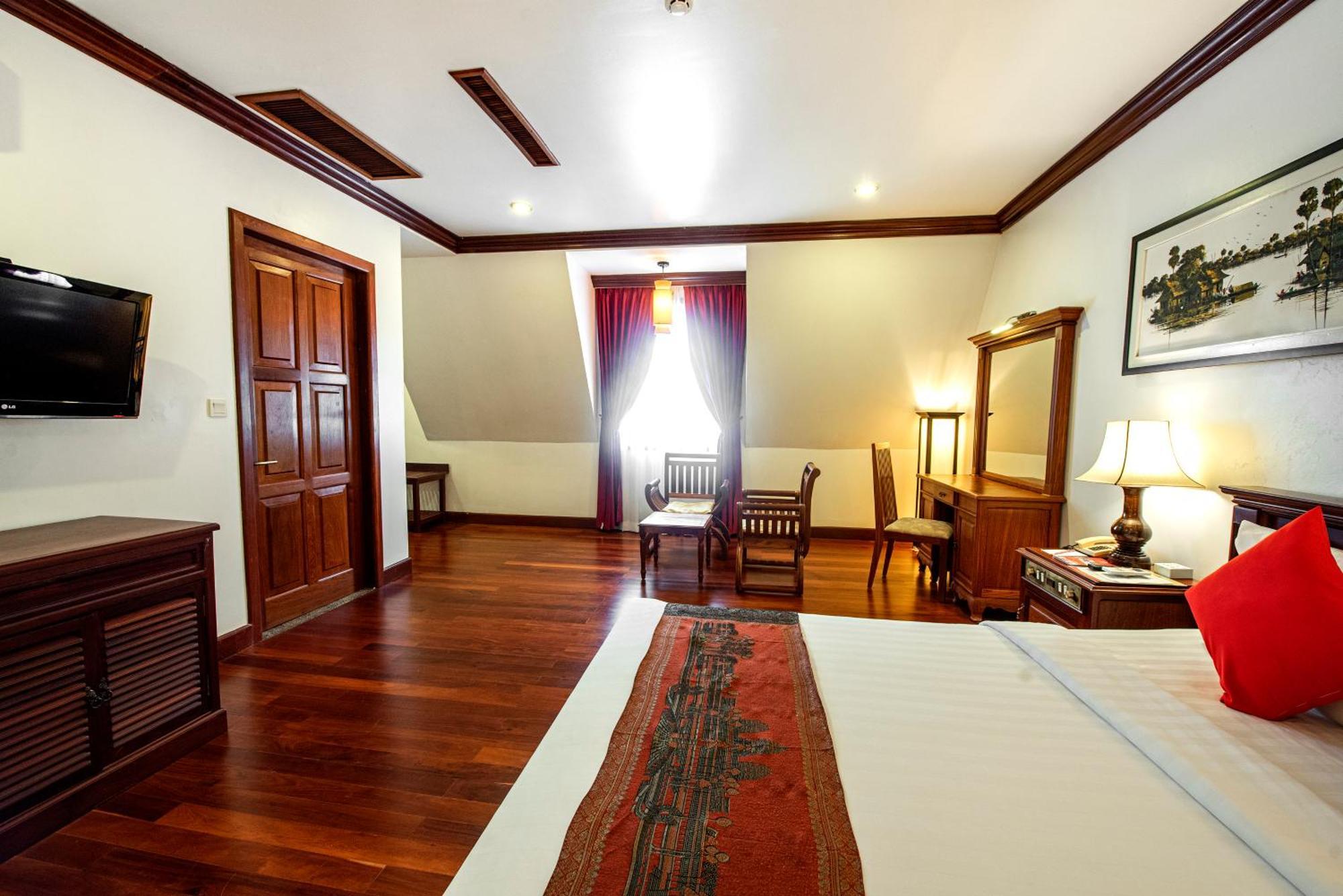 The Suite By Royal Crown Hotel Siem Reap Eksteriør billede